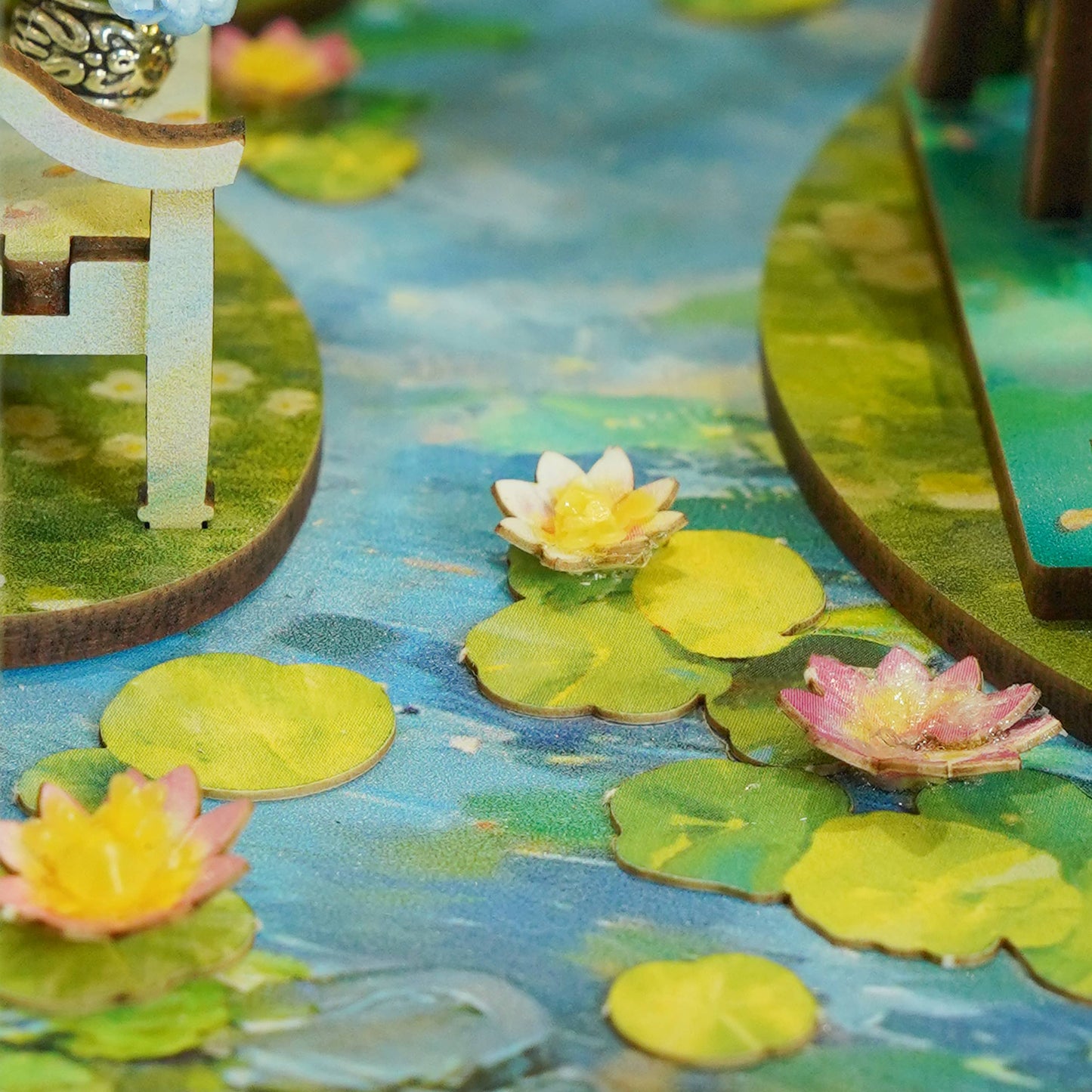 DIY Shelving Kit: Giverny Garden with Dust Cover