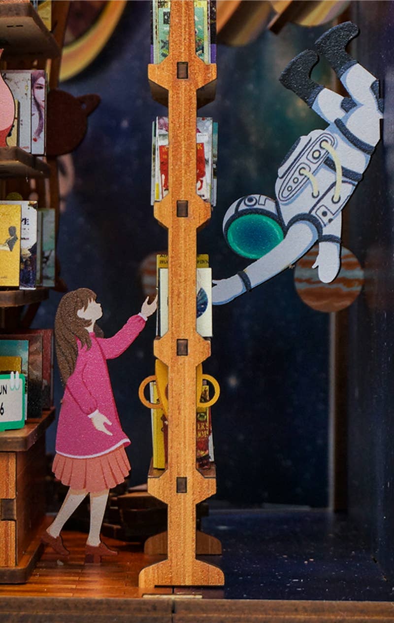 DIY Bookshelf Kit: Interstellar