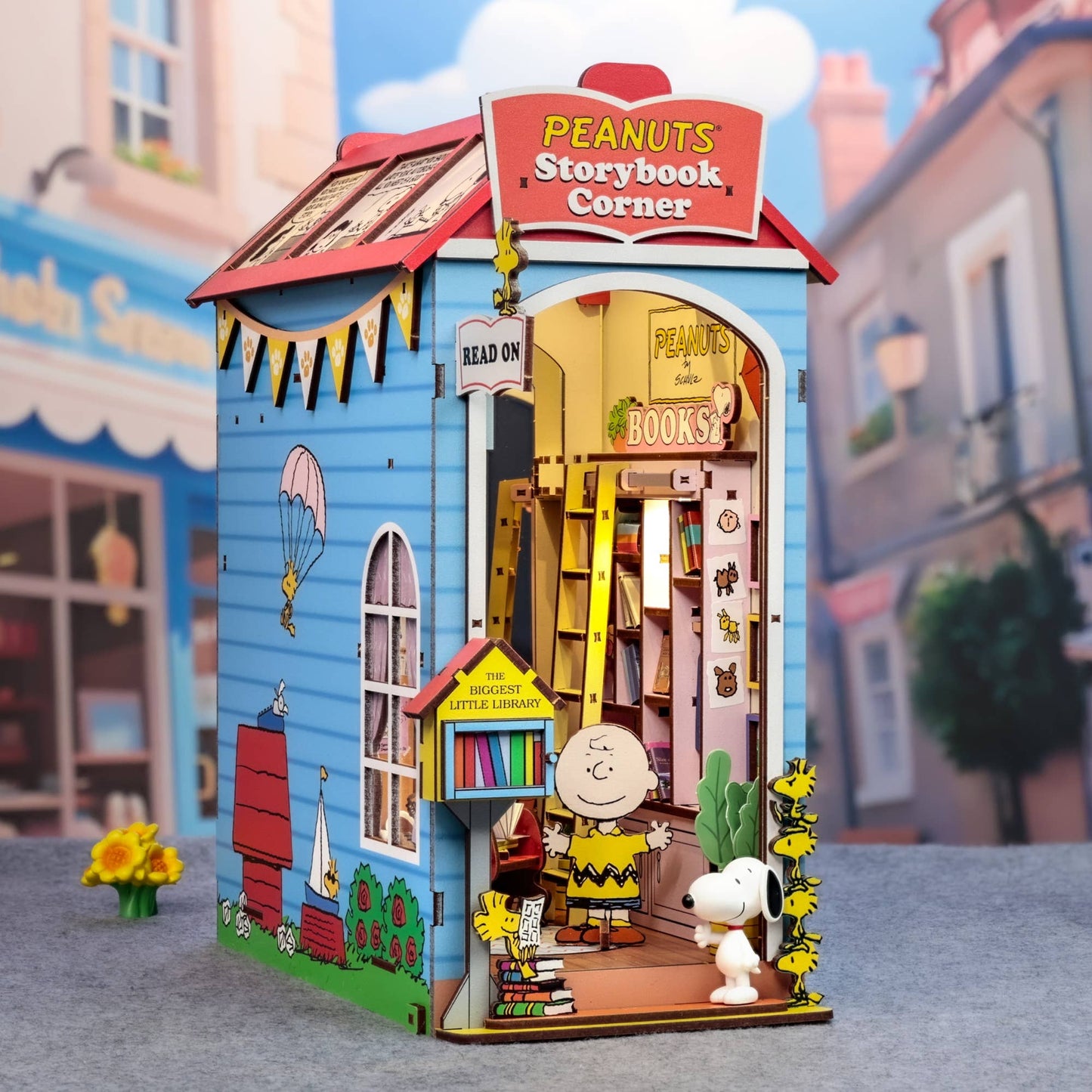 Peanuts Story Corner - DIY Bookshelf Diorama Kit